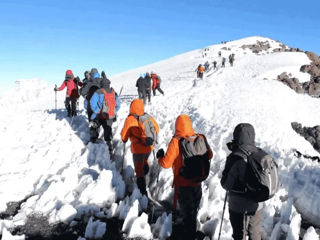 Picture 4 Days Mount Meru Treck 01