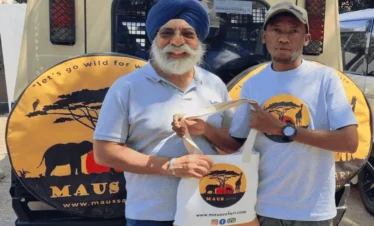 Picture 3 Day Tanzania Safari 01, Owner Solomon Wilson with a safari Traveler.