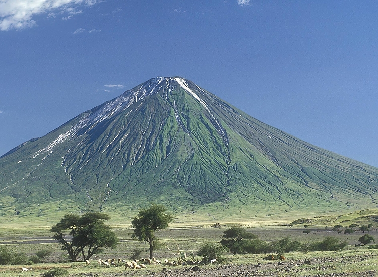 MOUNT OLDONYO LENGAI 01