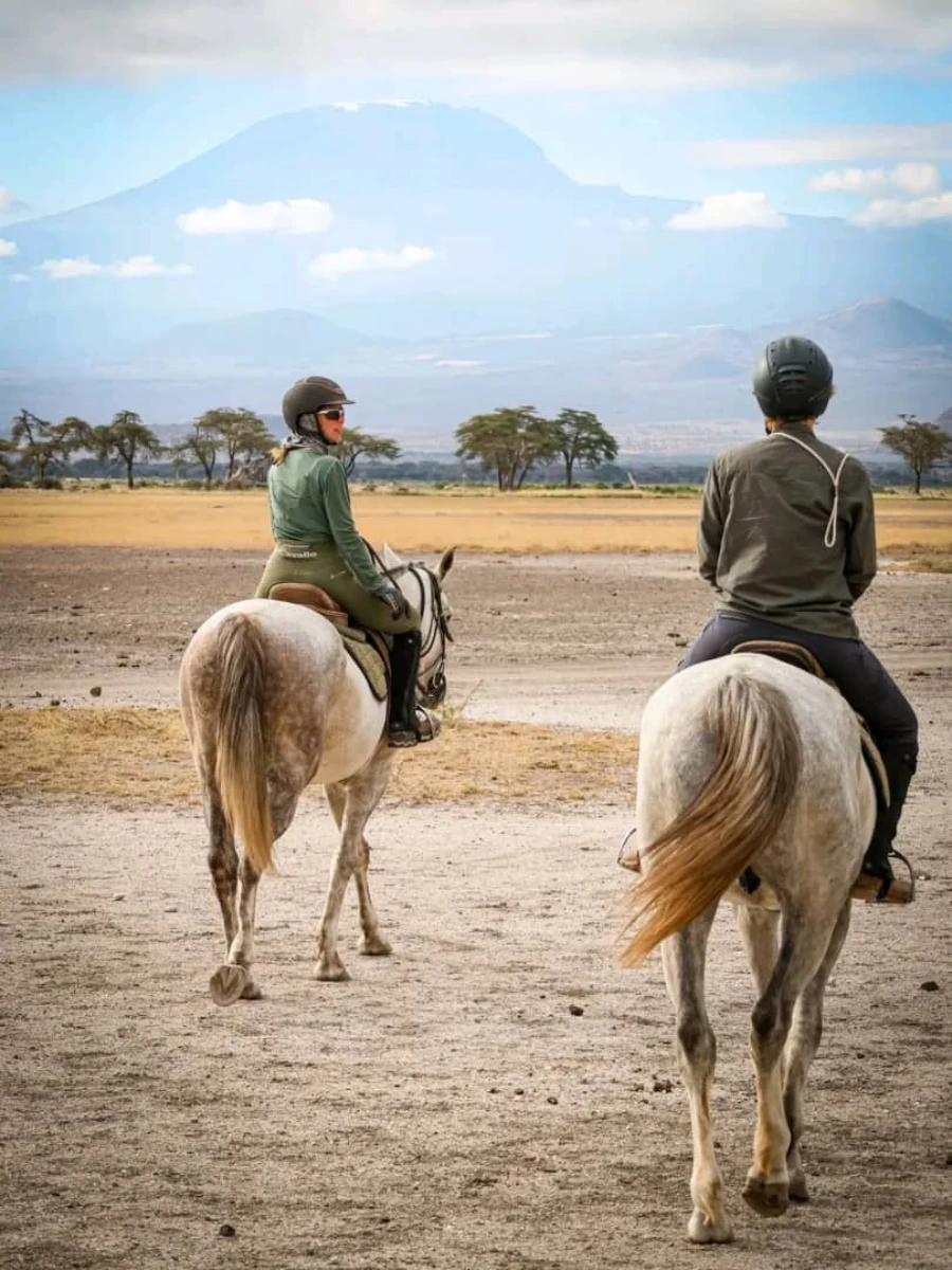 Horse Riding Safari Tanzania 07